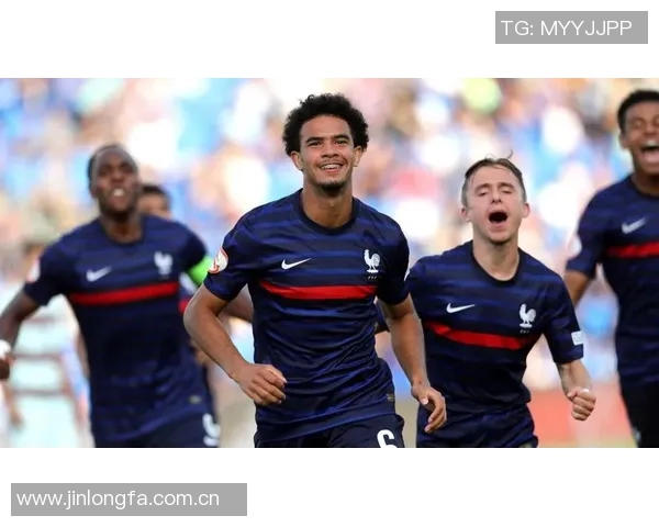 巴黎青训营管理层内部矛盾加剧多名核心成员选择离职或休假