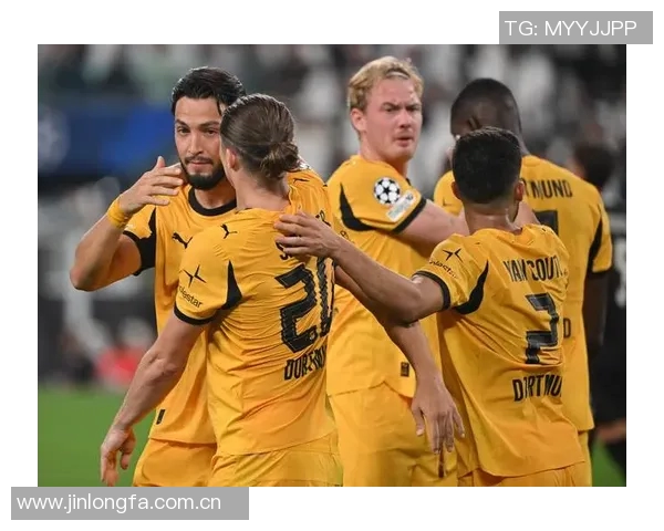 尤文图斯和多特蒙德关注拜仁18岁边锋利奇纳合同明夏到期情况 尤文图斯和多特蒙德关注拜仁18岁边锋利奇纳合同明夏到期情况