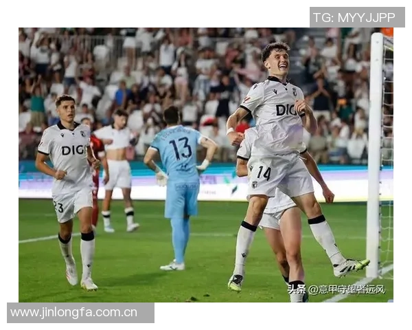 西乙联赛竞争加剧拉科与桑坦德双雄领跑冲甲形势愈发紧张