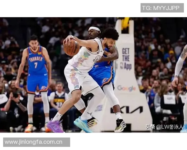 阿德尔曼赞穆雷状态出色并对其休赛期组织训练表示欣慰 阿德尔曼赞穆雷状态出色并对其休赛期组织训练表示欣慰