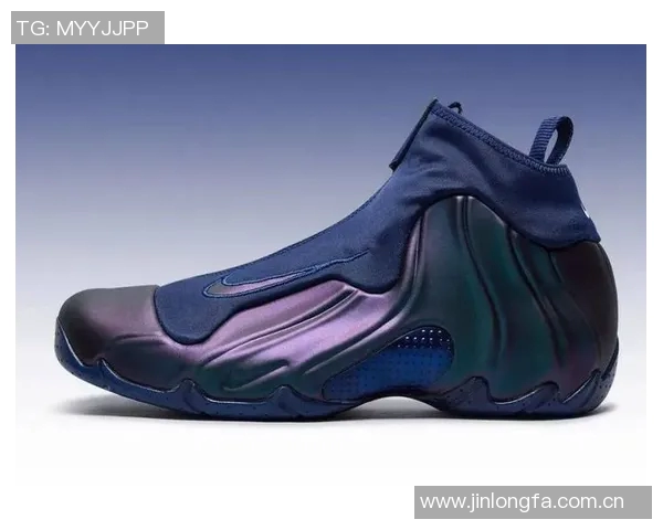 塔克晒出喷泡配色Book1PE球鞋引发热议超越布克本人魅力 塔克晒出喷泡配色Book1PE球鞋引发热议超越布克本人魅力