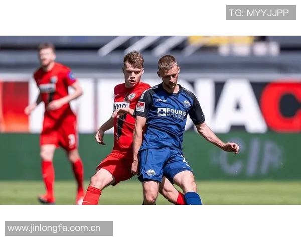 沙尔克04逆转绝杀帕德博恩成功反超升至德乙榜首准备冲击德甲