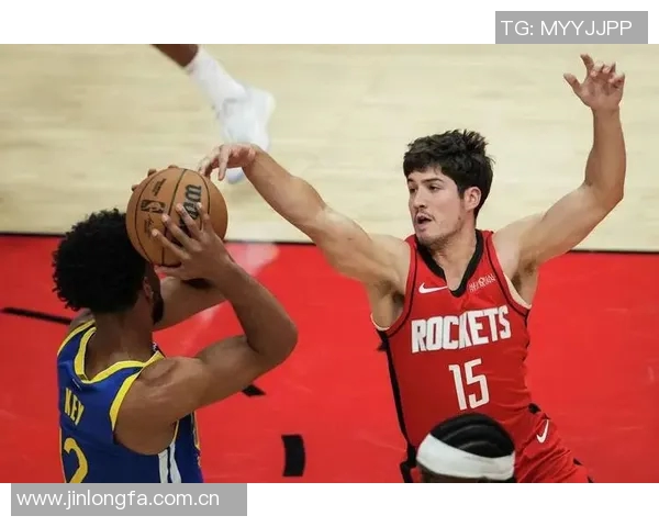 谢泼德赞阿门后场搭档能力出众攻筐威胁吸引防守注意力 谢泼德赞阿门后场搭档能力出众攻筐威胁吸引防守注意力