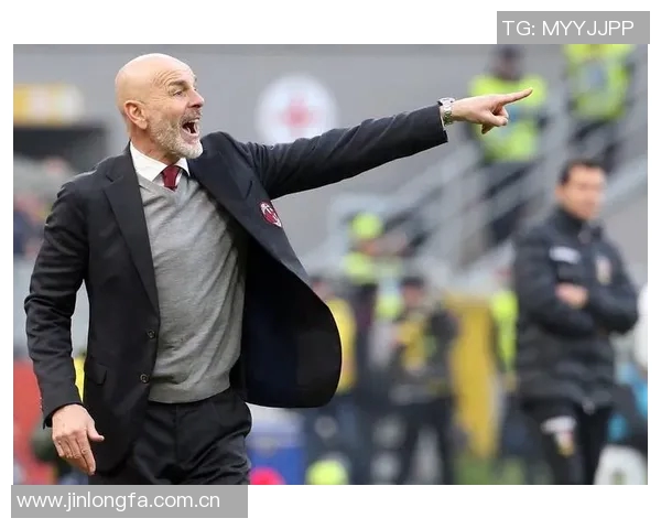 佛罗伦萨决定瓦诺利继续执教两场并启动管理层重组计划