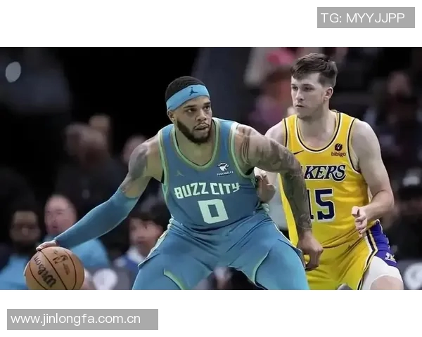 三球前三战场均283分8板97助命中率出色展现强大实力